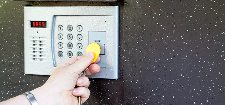 Electronic Door Lock Installation East St. Louis